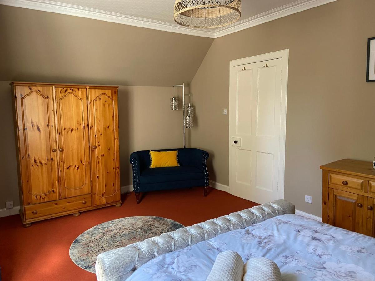 Fabulous 2 Bedroom House Just Outside Edinburgh Auchendinny Exteriör bild